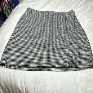 Hollister Black Red & White Small Checkered Plaid Mini Skirt Size Small S